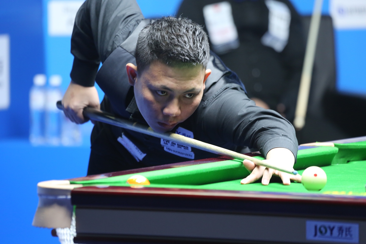 朗斯后卫 朗斯后卫