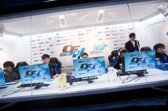 一朵盛开的 一朵盛开的