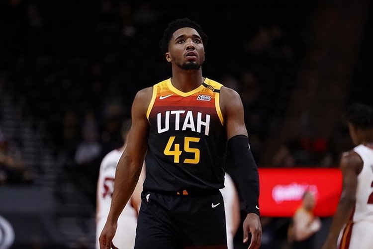 凭借过人的 凭借过人的