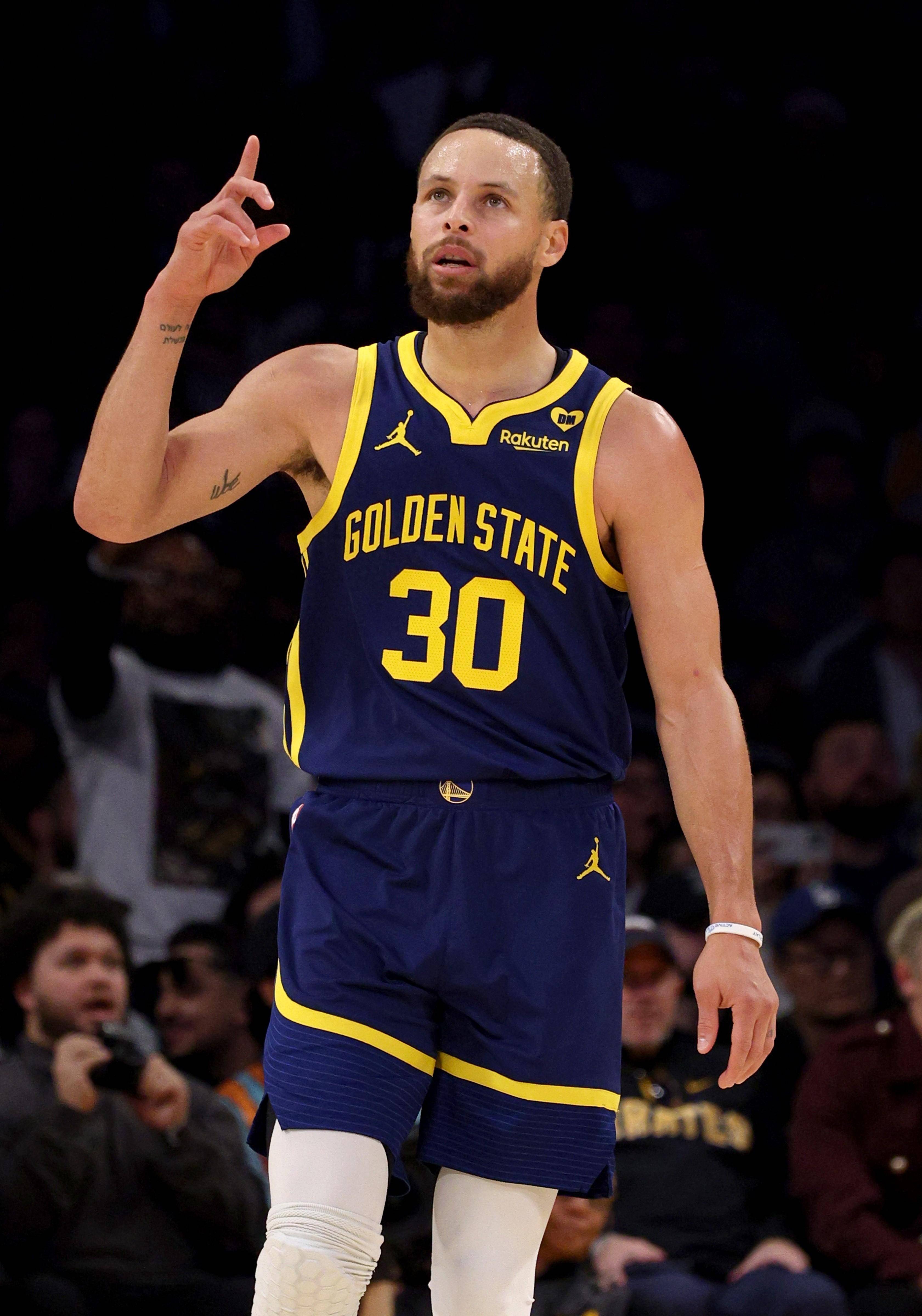 英超薪资空 英超薪资空